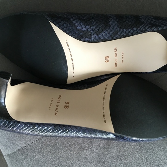 Cole Hahn Blue Name Print Heels - Never Worn - Picture 5 of 7
